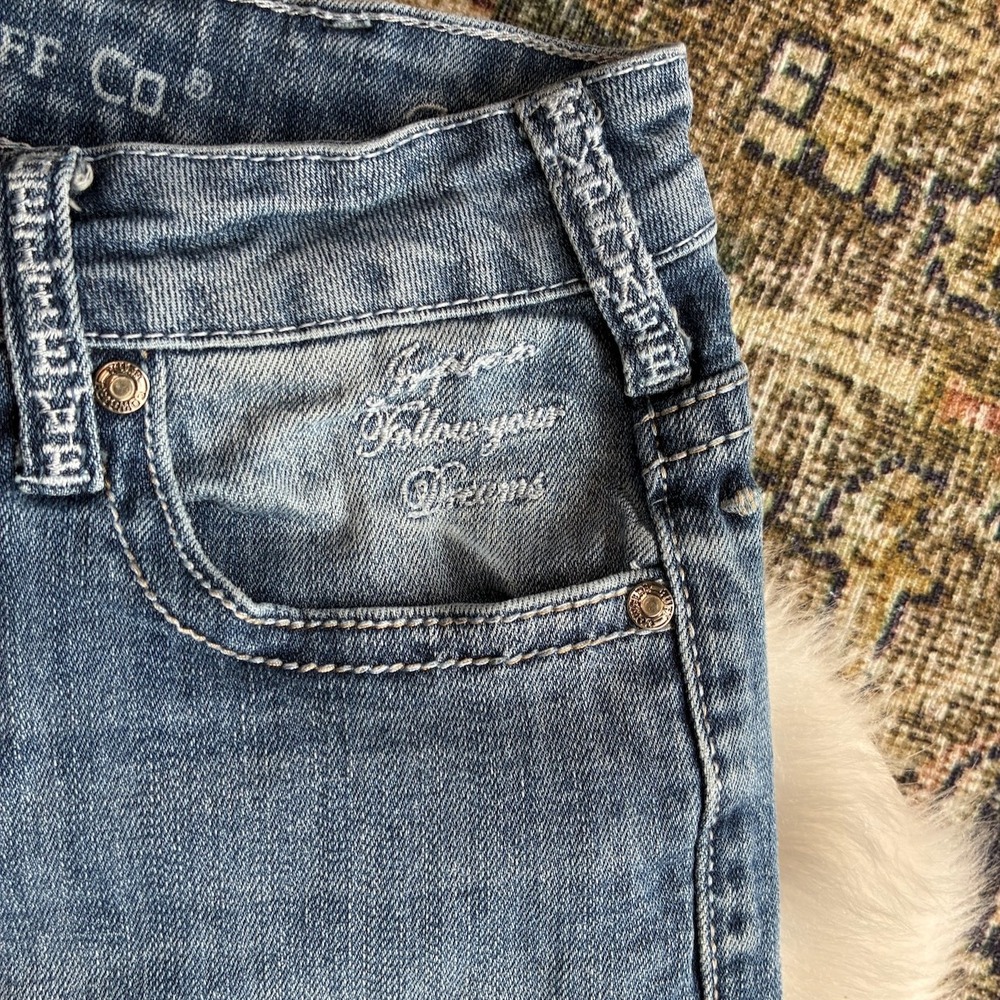 Cowgirl Tuff Co Women Blue Western Bootcut Split Hem Jeans Medium Wash 26x29 - Picture 4 of 12